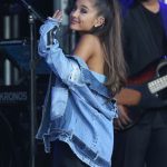 ariana-grande-jimmy-kimmel-live-photos-05132016-03-434×560