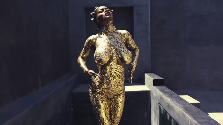 Teyana Taylor – Champions freestyle