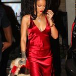 rihanna-kirmizi-elbise-04