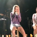 rita-ora-deri-fermuarli-ic-camasir-3532