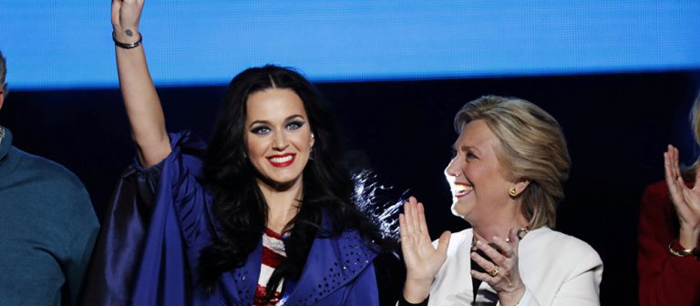 Katy Perry, Clinton için ‘kükredi’