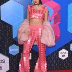 charli-xcx-mtv-europe-music-awards-2016-in-rotterdam-200