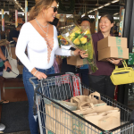 mariah-carey-thanksgiving-grocery-shop-2