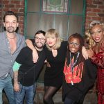 taylor-swift-kinky-boots-sahne-arkasi-0592