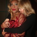 taylor-swift-kinky-boots-sahne-arkasi-3532