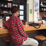 justin-bieber-desperate-attempt-to-go-incognito-fails-ftr