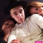 justin-bieber-in-bed-with-girls-lead