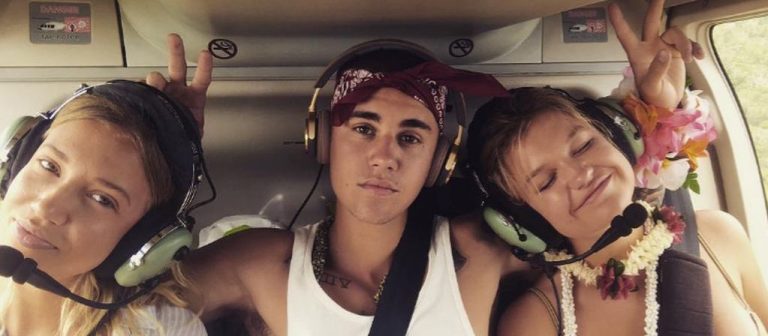 Justin Bieber, otel odasında 8 kızla parti yaptı