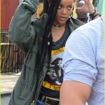 rihanna-returns-to-the-set-of-oceans-eight-02