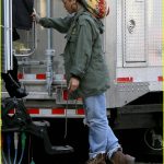 rihanna-returns-to-the-set-of-oceans-eight-05