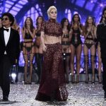 the-weeknd-bella-hadid-02