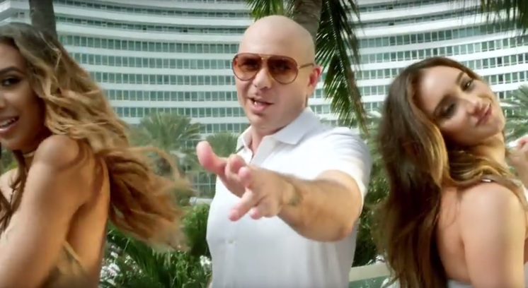 Pitbull ‘Sexy Beaches’ı mahkemelik oldu