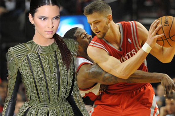 Kendall Jenner Eski Sevgilisi İle Birlikte Görüntülendi