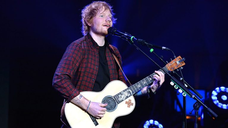 Ed Sheeran, Fifth Harmony Şarkısı Söyledi