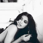 Kylie-Jenner-Dogal-Guzellikten-Yana-1248