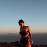 Kylie-Jenner-Dogal-Guzellikten-Yana-1446
