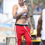 justin-bieber-new-lion-tattoo-02