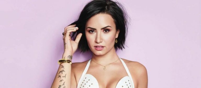 Demi Lovato: “Kadın Arkadaşlarım Hayatımda Fark Yarattı”