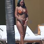 *PREMIUM-EXCLUSIVE* Rihanna Shows Off Her Bikini Body in Puerto Vallarta **WEB EMBARGO UNTIL 11AM PST ON 04/15/17**