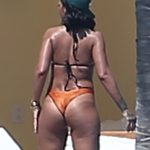 *PREMIUM-EXCLUSIVE* Rihanna Shows Off Her Bikini Body in Puerto Vallarta **WEB EMBARGO UNTIL 11AM PST ON 04/15/17**