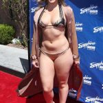 Alexis-Texas–Blac-Chyna-hosts-The-Afternoon-at-Sapphire-Pool–08-662×1019