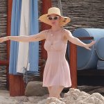 *EXCLUSIVE* Katy Perry enjoys her tropical getaway on the beach with her group of friends in Cabo