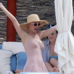 *PREMIUM-EXCLUSIVE* Katy Perry continues her tropical getaway on the beach with her gal pals in Cabo