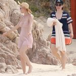 *EXCLUSIVE* Katy Perry enjoys her tropical getaway on the beach with her group of friends in Cabo