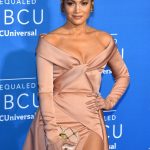jennifer-lopez-at-nbc-universal-upfront-in-new-york-05-15-2017_1