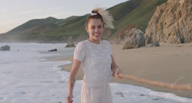 Miley Cyrus – Malibu