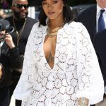 Rihanna-Louis-Vuitton-Kurumunun-Ödül-Törenine-Katıldı-5