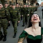 Street-Photography-Shows-Real-Daily-Life-in-Russia-062117-001