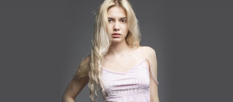 Aleyna Tilki, genç şarkıcı ile yeni bir aşka yelken açtı!