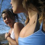 20130411222112big-boobs-vs-small-breasts-03