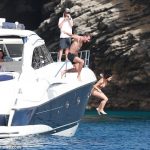 427B013500000578-4710350-image-a-80_1500465640108