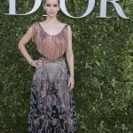 Jennifer-Lawrence-Christian-Dior-Photocall-Paris-Fashion-Week-2017-006