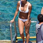 Nicole_Scherzinger_Bikini_Pics_in_Capri_July_7009