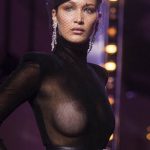 bella hadid transparan