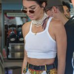 kendall jenner – ice cream store in cannes 20170524 (4)