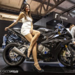 EICMA-2013-girls-BMW-8