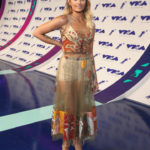 mtv vma 2017 red carpet02