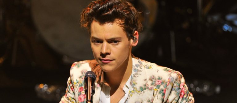 Harry Styles’ın turne stiline Gucci dokunuşu