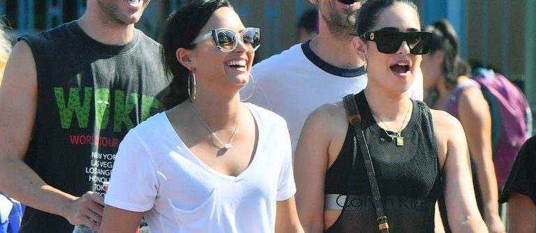 Demi Lovato ve Lauren Abedini El Ele Görüntülendi!