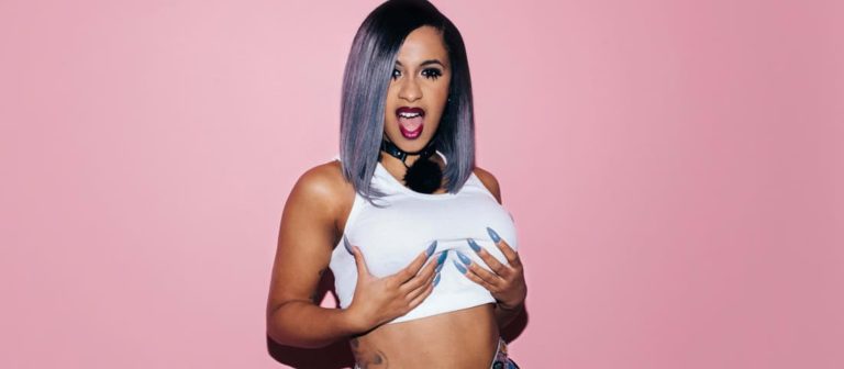 Cardi B, Taylor Swift’i Tahtından İndirdi!