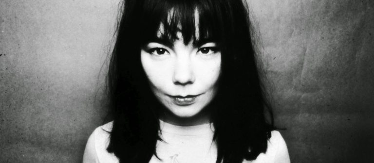 Ünlü şarkıcı Björk’ten de taciz itirafı