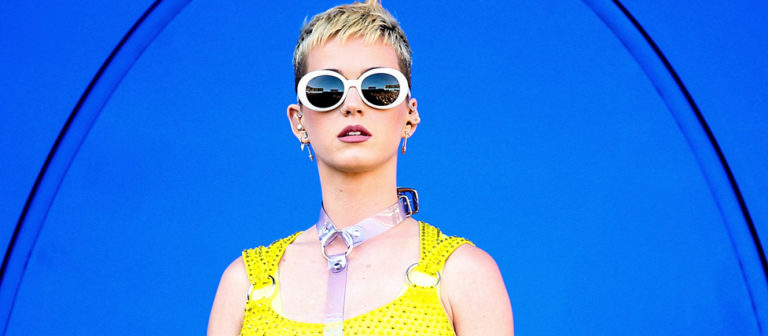 Katy Perry yeni evine taşınmak için Papa’dan onay bekliyor