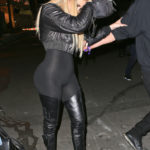 khloe-kardashian-front-2789ad20-4b23-4b1e-a895-41c027f35757