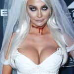 maxim-halloween-party-01-1477272739-420×560