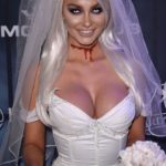 maxim-halloween-party-39-1477273088-420×560