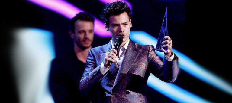 Harry Styles ‘En İyi Uluslararası Sanatçı’ Ödülünü Kazandı
